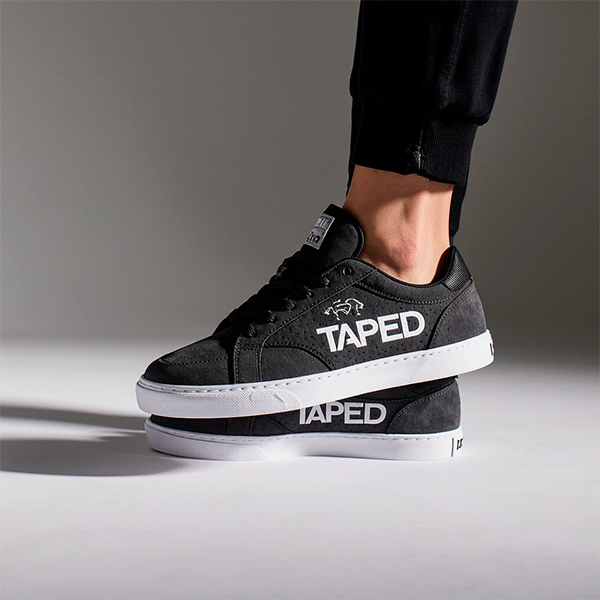 Shoe